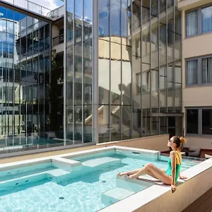 **** Hotel Iq Italy
