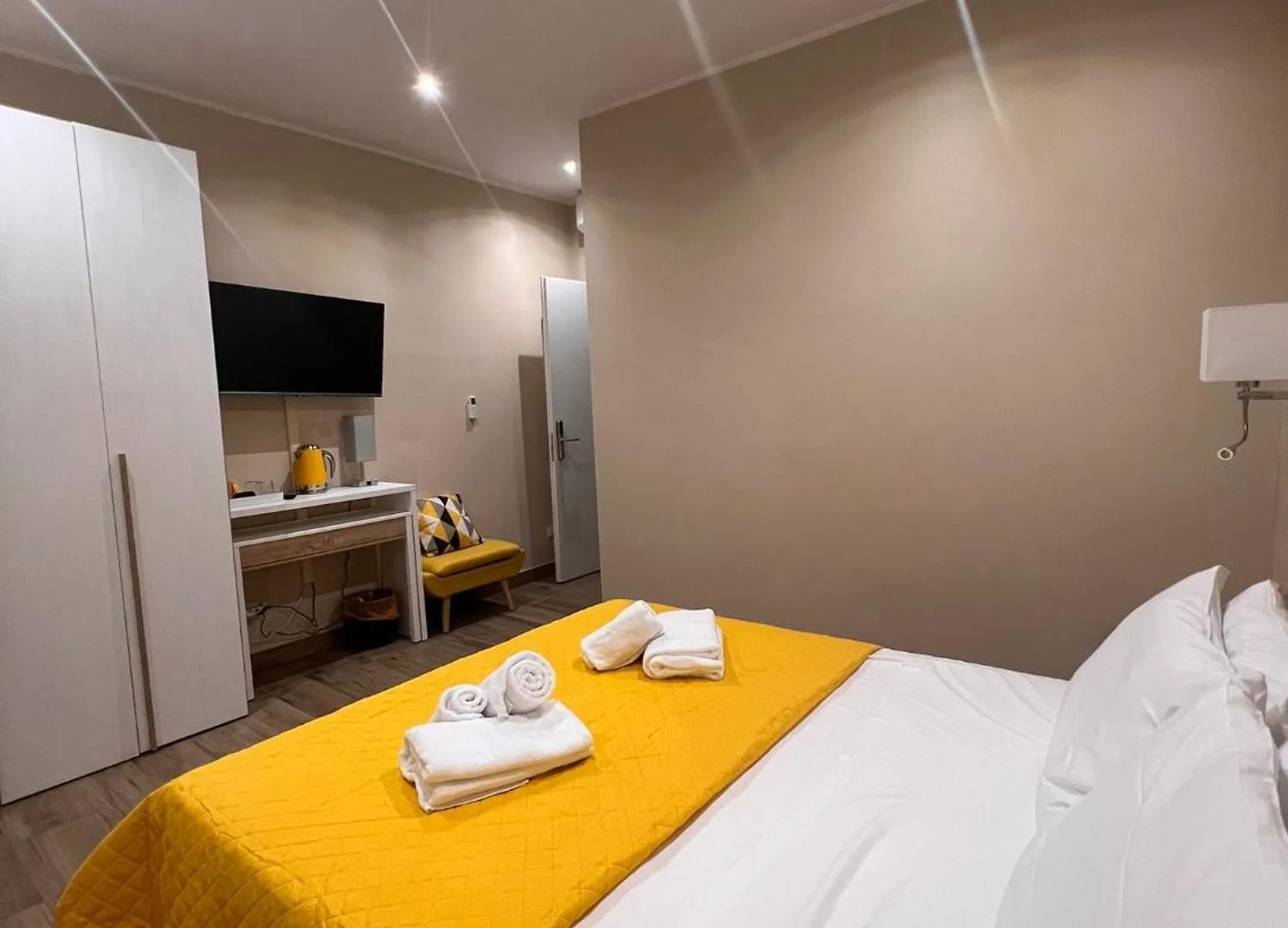Cozy Luxury Room Turati Rome