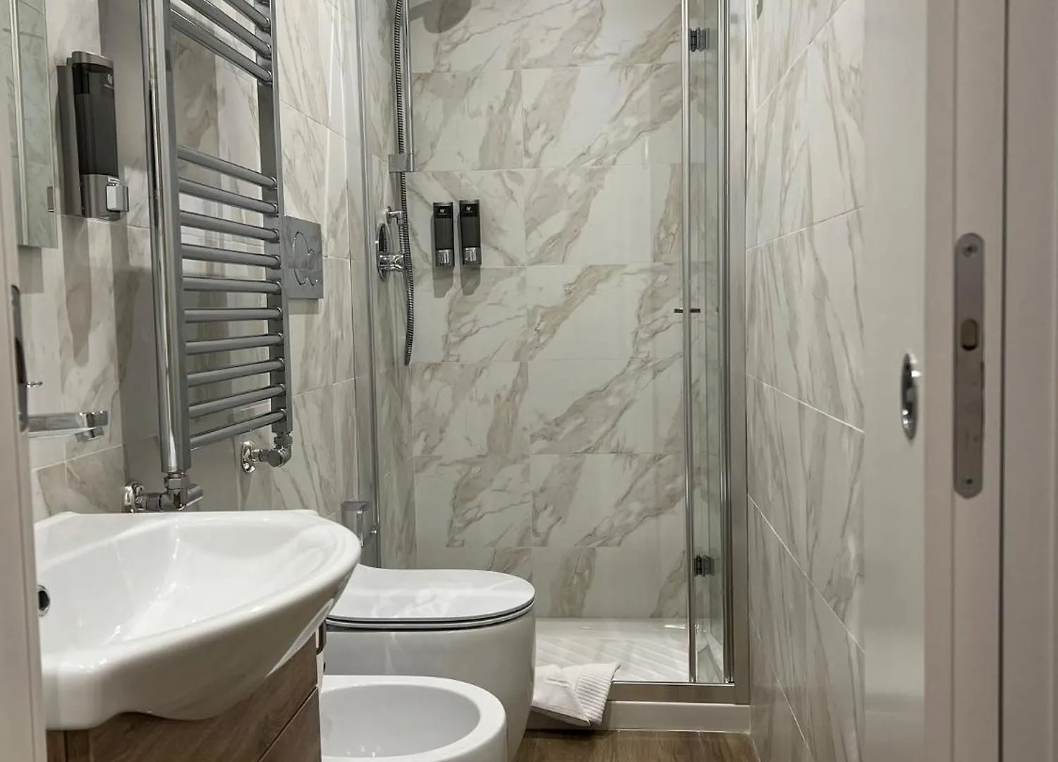 Гостевой дом Cozy Luxury Room Turati Рим